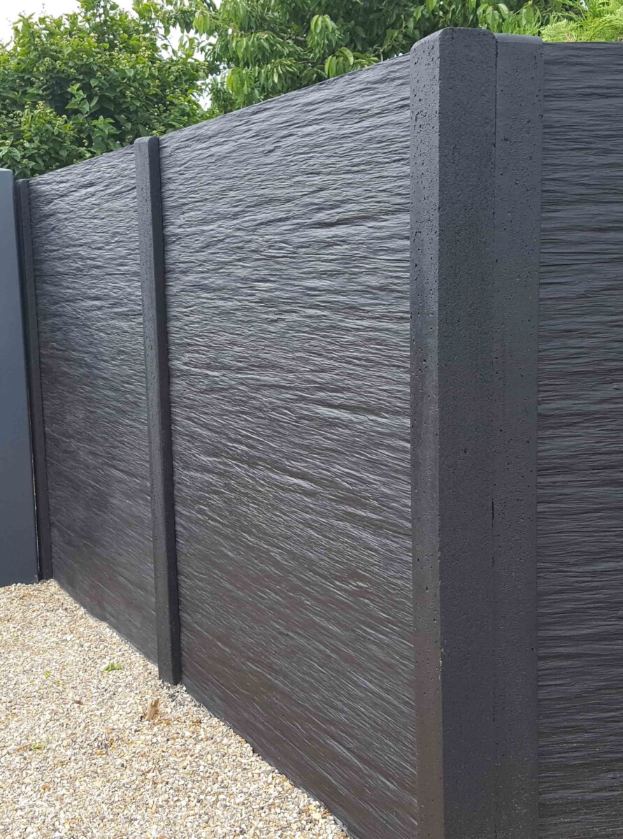 Sécurité clôture jardin béton