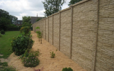 Clôture Béton Imitation Pierre : Un Look Naturel et Durable