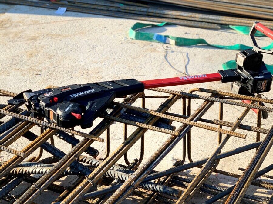 Outil ligatureuse fer chantier