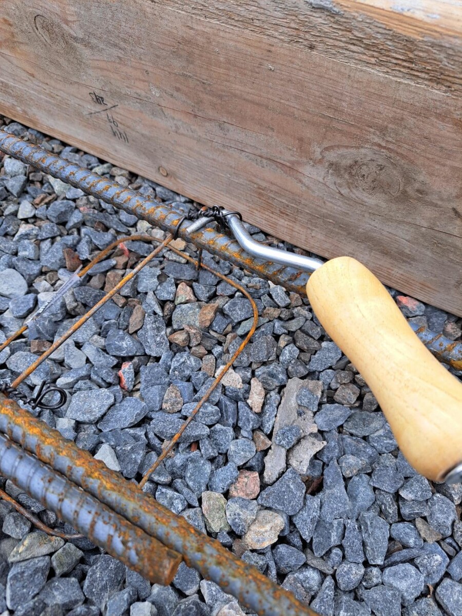 Équipement ligature béton rapide